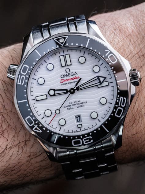 omega seamaster 300m white dial